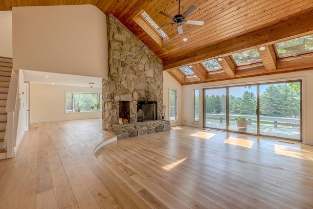 39 Eagle Ridge, Dorset, VT 05251