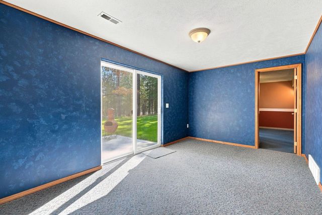 26208 E IDAHO PINES Ln, Newman Lake, WA 99025