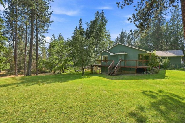 26208 E IDAHO PINES Ln, Newman Lake, WA 99025