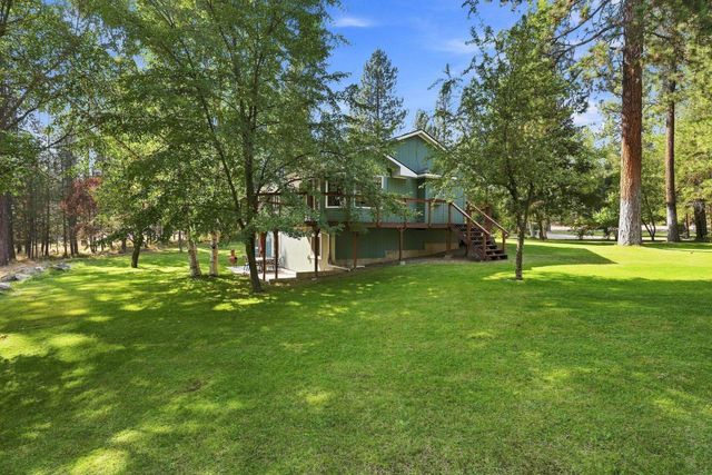 26208 E IDAHO PINES Ln, Newman Lake, WA 99025
