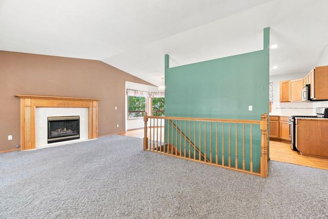 26208 E IDAHO PINES Ln, Newman Lake, WA 99025