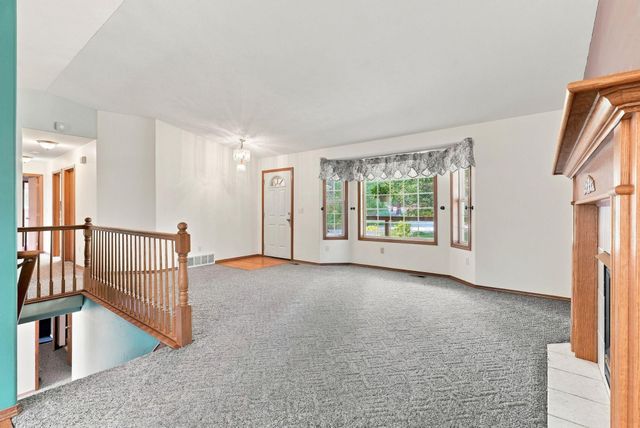 26208 E IDAHO PINES Ln, Newman Lake, WA 99025