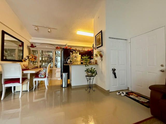 741 Lyons Road 17201, Coconut Creek, FL 33063