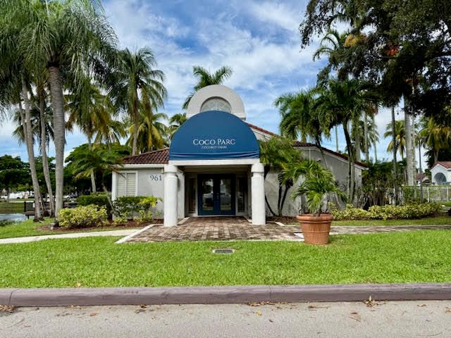 741 Lyons Road 17201, Coconut Creek, FL 33063