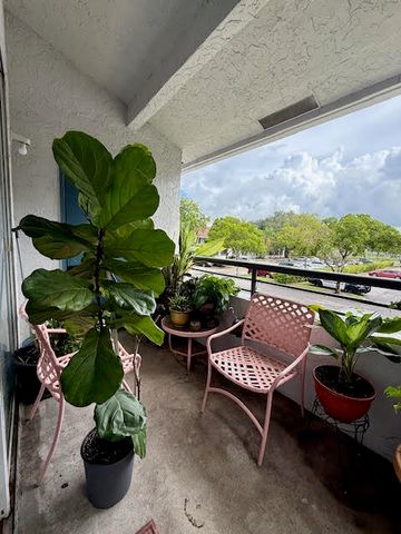 741 Lyons Road 17201, Coconut Creek, FL 33063