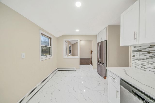 119 Foster Road, Ronkonkoma, NY 11779