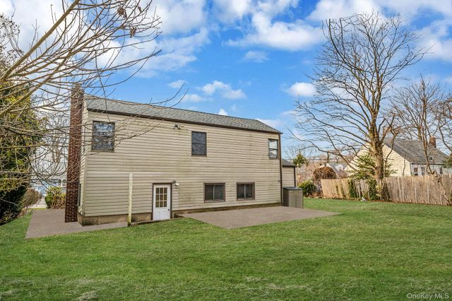 119 Foster Road, Ronkonkoma, NY 11779