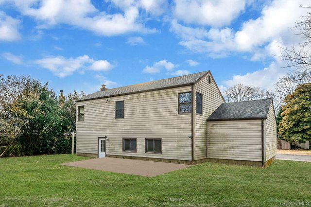 119 Foster Road, Ronkonkoma, NY 11779