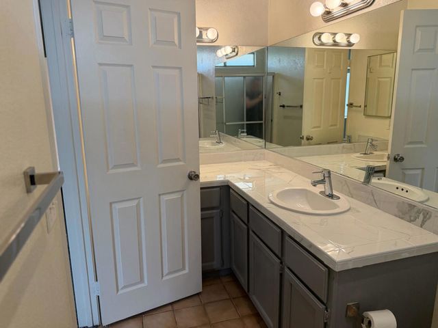 52310 Avenida Madero, La Quinta, CA 92253