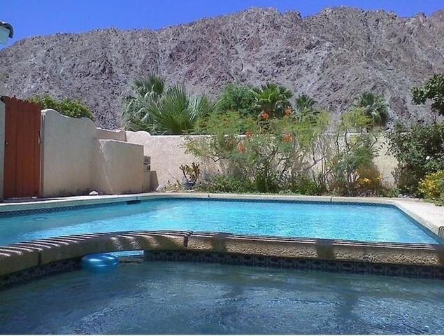 52310 Avenida Madero, La Quinta, CA 92253