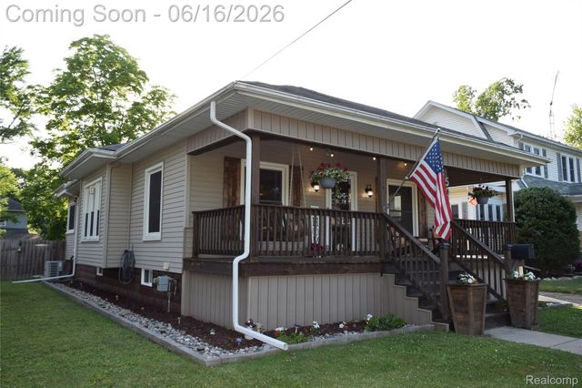 505 N Marquette Street, Durand, MI 48429