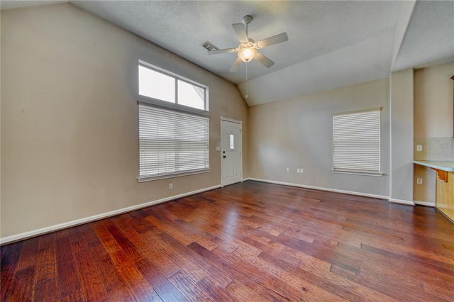 770 Hunt Road 314, Baytown, TX 77521
