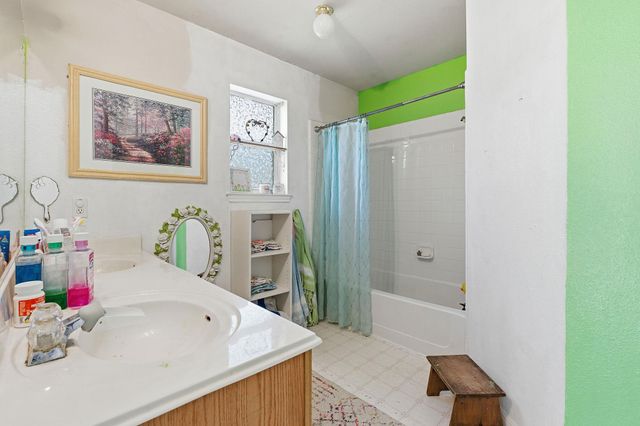 604 Camino Alto DR, Leander, TX 78641