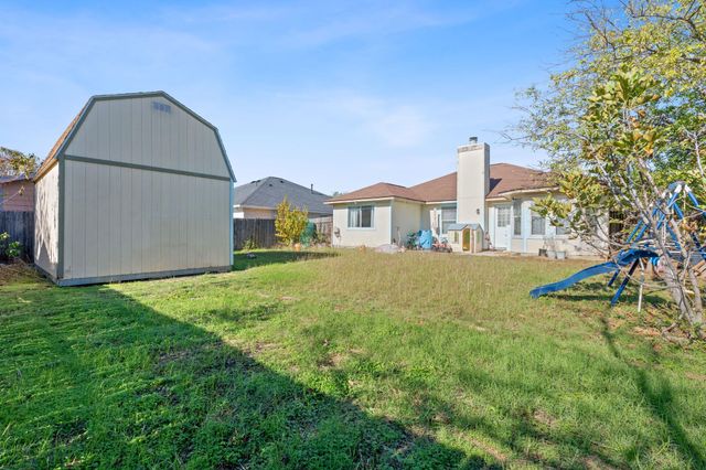 604 Camino Alto DR, Leander, TX 78641