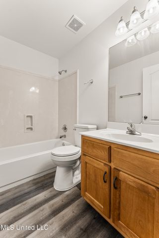 10053 Cypress Plantation Drive, Olive Branch, MS 38654