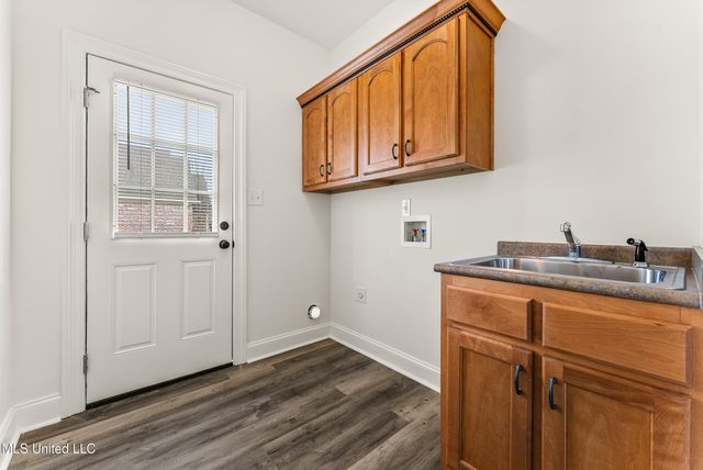 10053 Cypress Plantation Drive, Olive Branch, MS 38654