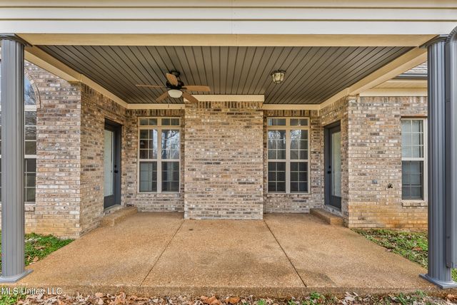10053 Cypress Plantation Drive, Olive Branch, MS 38654