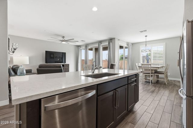 36853 N BRISTLECONE Drive, San Tan Valley, AZ 85140