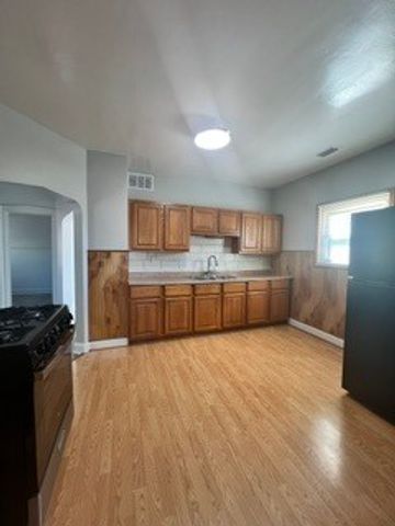 4232 N MULLIGAN Avenue 2, Chicago, IL 60634