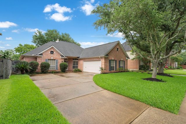 7319 Emerald Glen Drive, Sugar Land, TX 77479