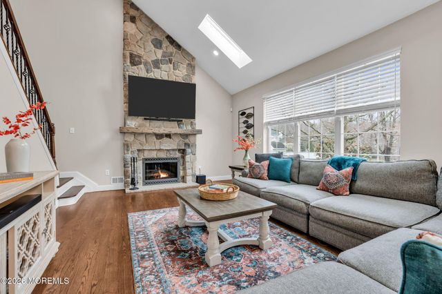 41 Lafayette Mills Road, Manalapan, NJ 07726