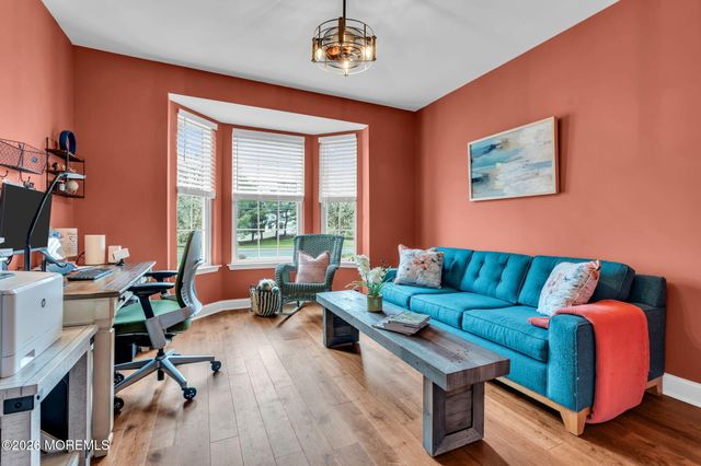 41 Lafayette Mills Road, Manalapan, NJ 07726
