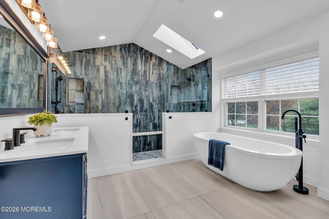 41 Lafayette Mills Road, Manalapan, NJ 07726