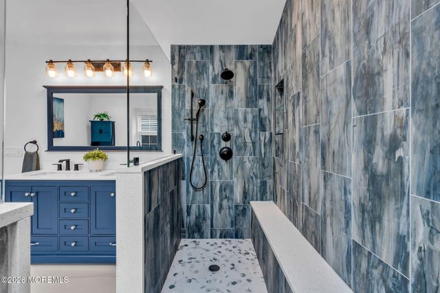 41 Lafayette Mills Road, Manalapan, NJ 07726