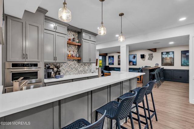 41 Lafayette Mills Road, Manalapan, NJ 07726