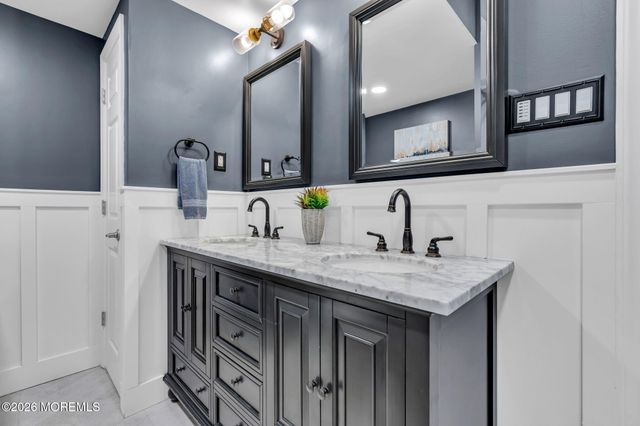 41 Lafayette Mills Road, Manalapan, NJ 07726