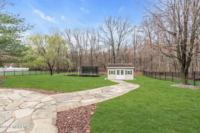 41 Lafayette Mills Road, Manalapan, NJ 07726