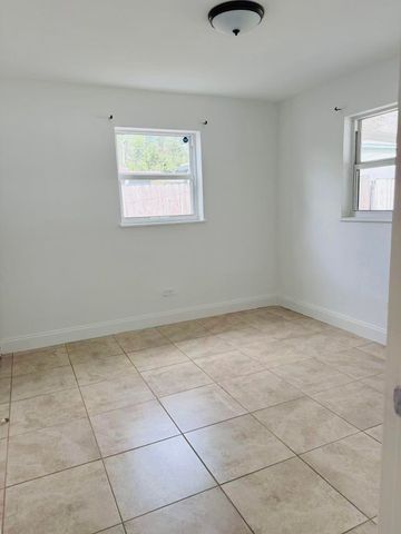 6250 SW 39th Street, Davie, FL 33314