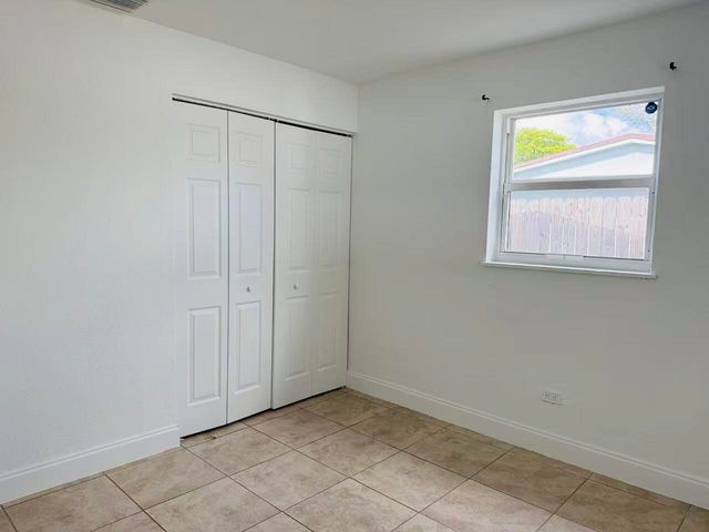 6250 SW 39th Street, Davie, FL 33314