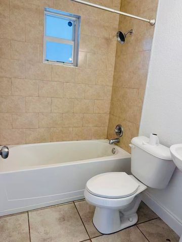 6250 SW 39th Street, Davie, FL 33314