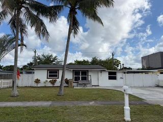 6250 SW 39th Street, Davie, FL 33314