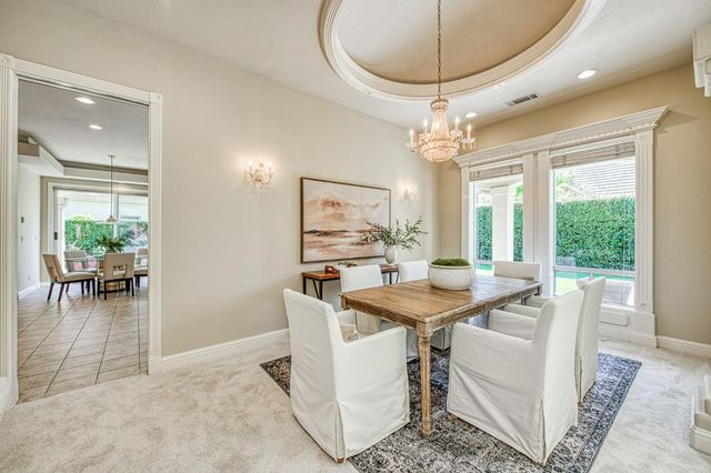 1533 E Forest Oaks Drive, Fresno, CA 93730