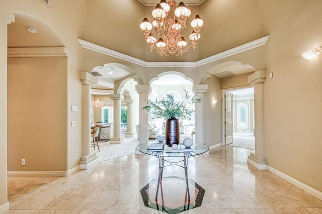 1533 E Forest Oaks Drive, Fresno, CA 93730