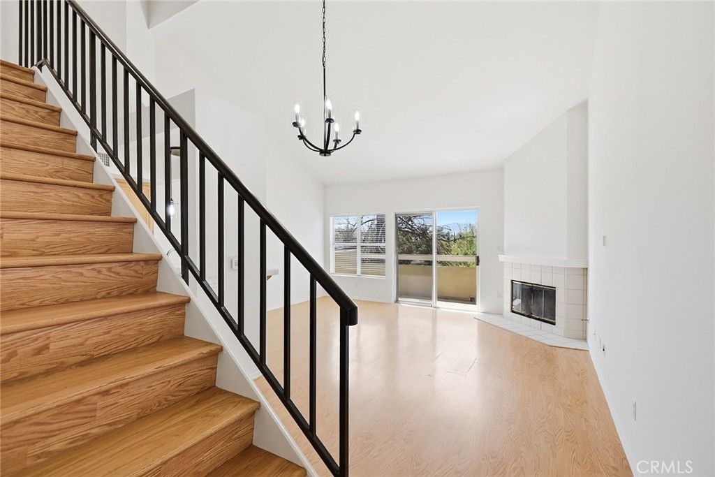 Image 3 of property listing at 2731 Erringer 89, Simi Valley, CA 93065