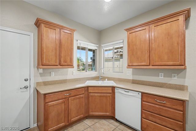 5976 Wheat Penny Avenue, Las Vegas, NV 89122