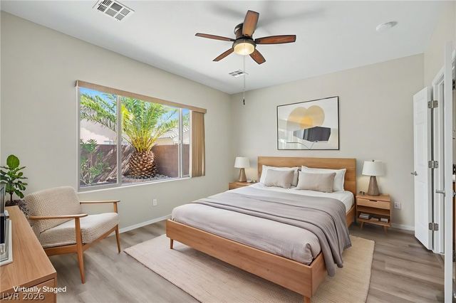 5976 Wheat Penny Avenue, Las Vegas, NV 89122