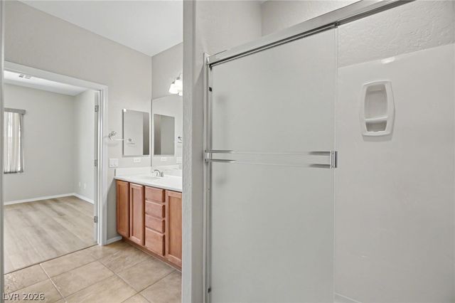 5976 Wheat Penny Avenue, Las Vegas, NV 89122