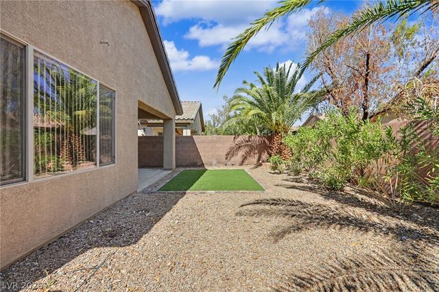 5976 Wheat Penny Avenue, Las Vegas, NV 89122