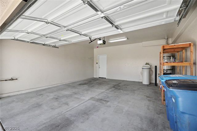 5976 Wheat Penny Avenue, Las Vegas, NV 89122