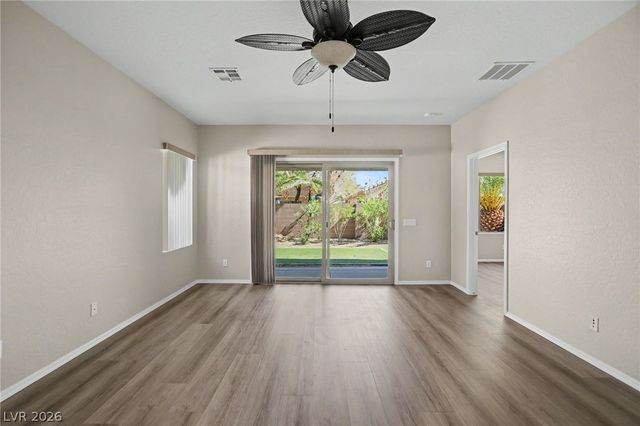 5976 Wheat Penny Avenue, Las Vegas, NV 89122