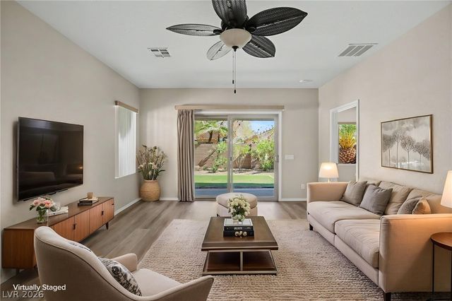 5976 Wheat Penny Avenue, Las Vegas, NV 89122