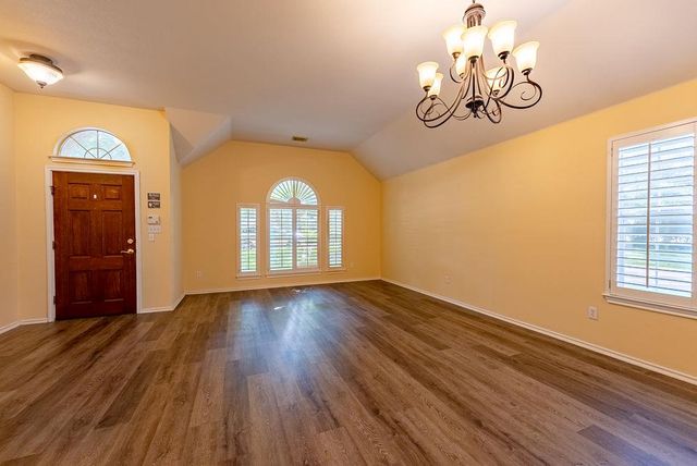 7414 W Magic Mountain LN, Round Rock, TX 78681