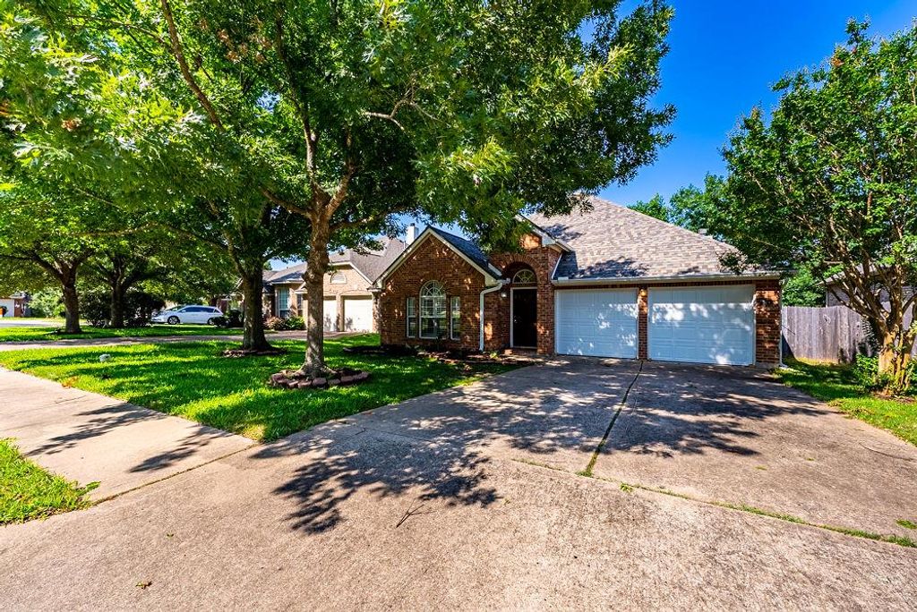 7414 W Magic Mountain LN, Round Rock, TX 78681