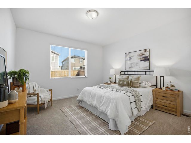 438 Overbrook Ln, Longmont, CO 80504