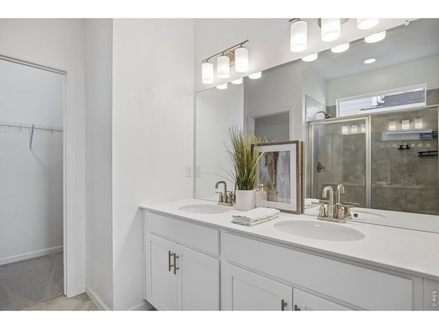 438 Overbrook Ln, Longmont, CO 80504