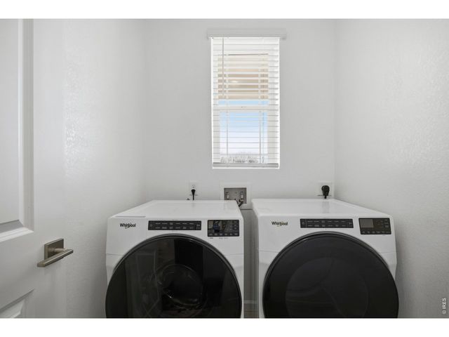 438 Overbrook Ln, Longmont, CO 80504